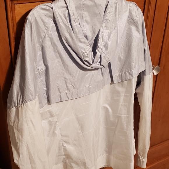 Like New Nike Windbreaker Worn 2x Size XL - Picture 7 of 7